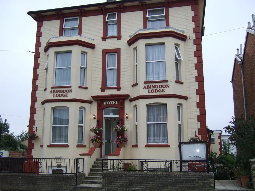 Abingdon Guest Lodge Ryde  Εξωτερικό φωτογραφία