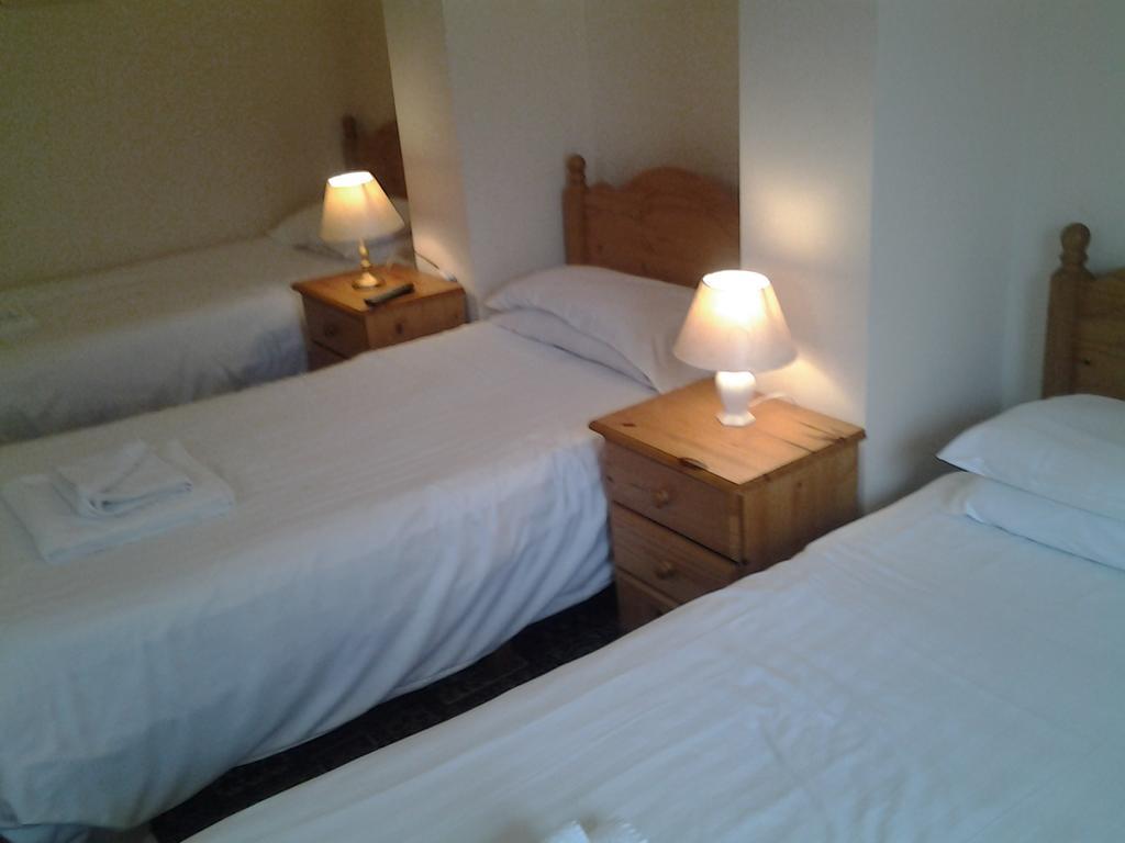 Abingdon Guest Lodge Ryde  Δωμάτιο φωτογραφία