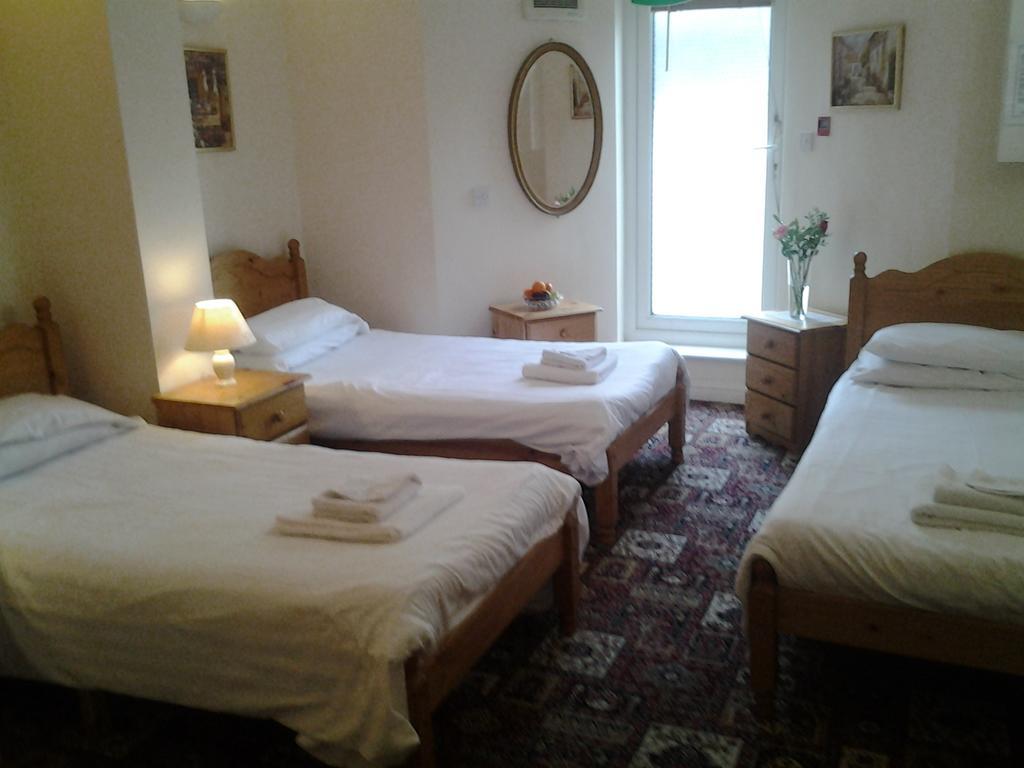 Abingdon Guest Lodge Ryde  Δωμάτιο φωτογραφία